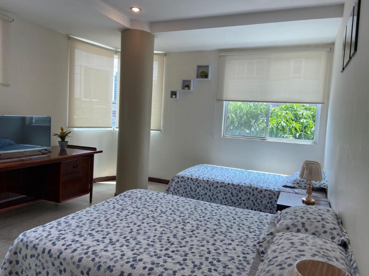 Doral Suite ¡Cerca Del Aeropuerto! กวายากิล ภายนอก รูปภาพ